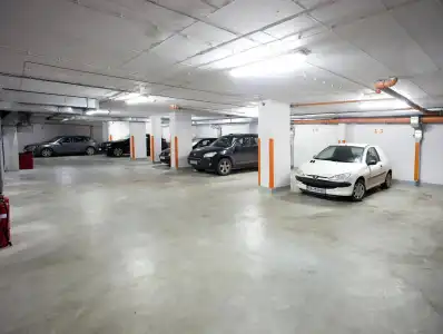 Rosslyn Thracia - 14