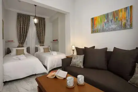 V1935 Luxurious Apartments - 88