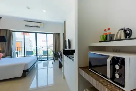 J Residence - 73