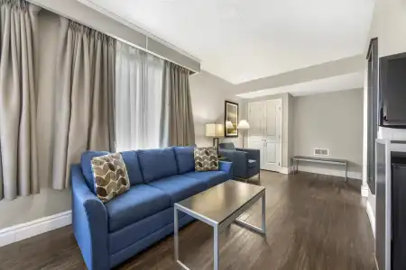 Best Western Pier Point Inn - 71