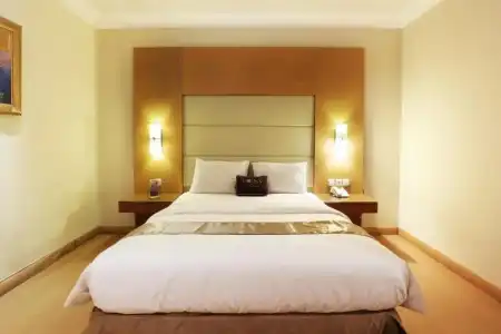 Coin's Jakarta - 50