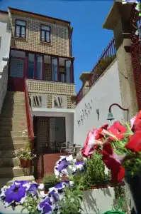 Dukes Corner Guest House - 28