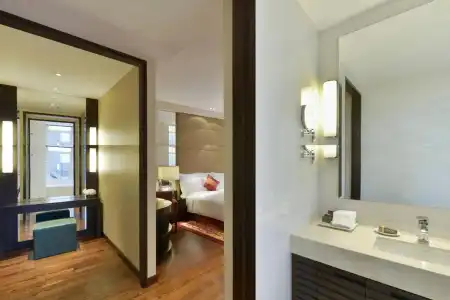 Sathorn Vista, Bangkok - Marriott Executive Apartments - 6