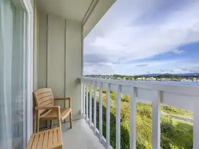 Best Western Pier Point Inn - 50