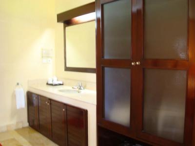 Aniniraka Resort & Spa - 3