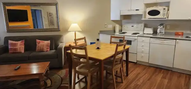 Times Square Suites - 37