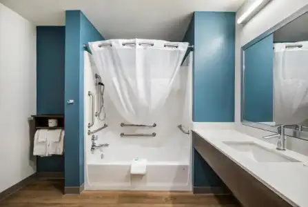 WoodSpring Suites Bakersfield East - 63
