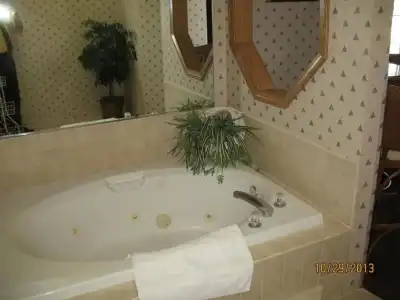 Sunrise Inn - 57