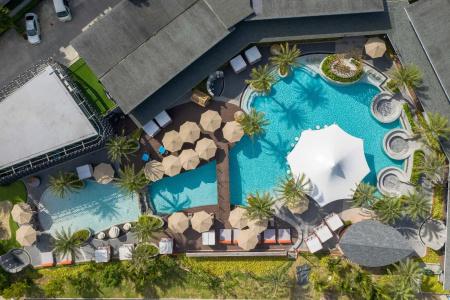Patong Bay Hill Resort - 17