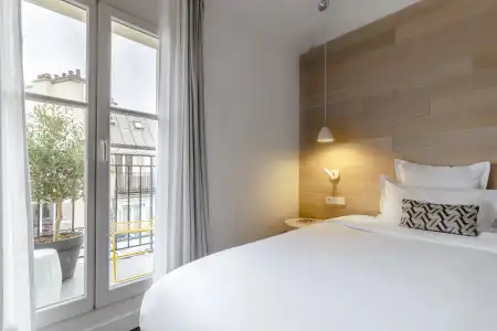 9Opera - 4