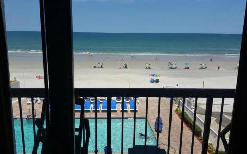 Tropical Winds Resort - 120