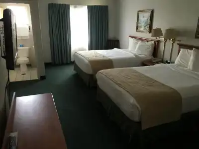 Garden Inn and Suites - 5