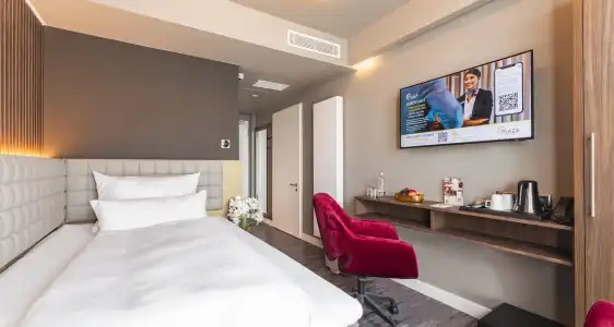 PLAZA Premium - 87