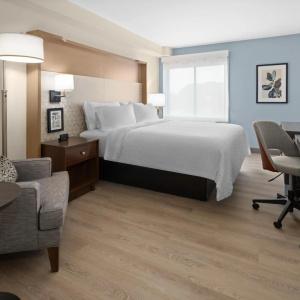 Holiday Inn and Suites Richmond West End by IHG - 27
