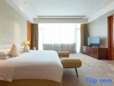 Jinji Lake Grand - 114