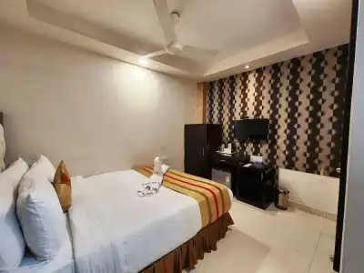 Housez 43 - 1