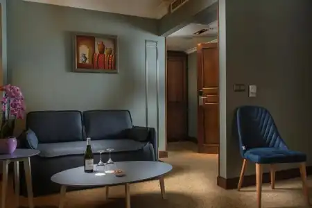 Rosslyn Thracia - 60