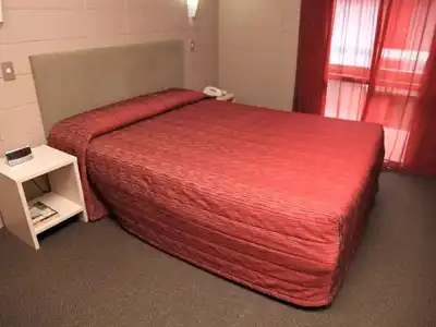 Epsom Motel - 40