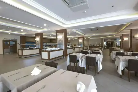 Insula Resort & Spa - 24