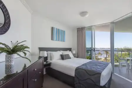 Crystal Bay on the Broadwater - 312