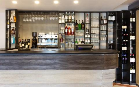 Garner Rome Aurelia by IHG - 19