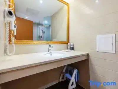 Ibis Kunming Yunda West Road - 65