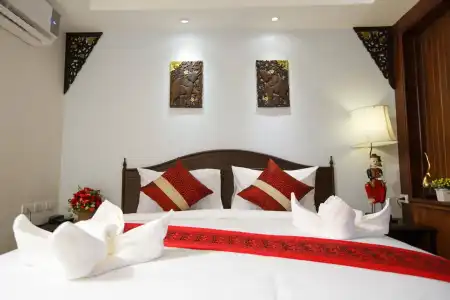 Chang Siam Inn - 6