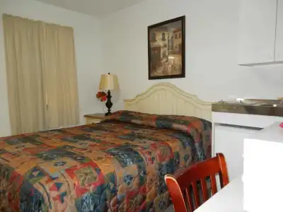 Shell Motel - 154