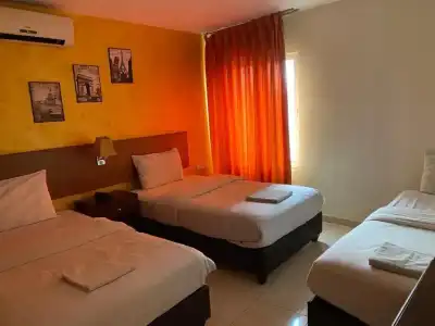 Zaina Plaza - 103
