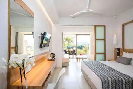 Kiani Beach Resort Family - 5