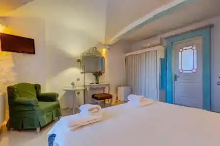 Cunda Battalos Küçük Otel - 22