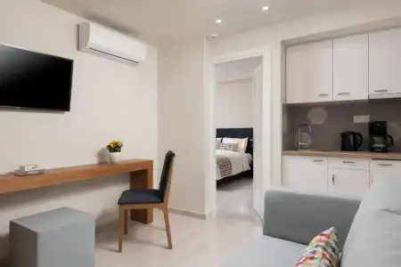 Bio Suites - 121
