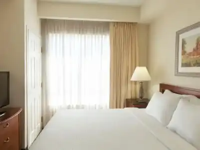 Residence Inn by Marriott Toronto Airport - 29