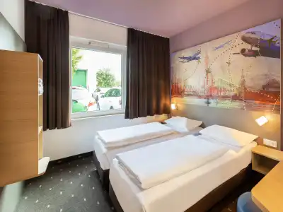 B&B Düsseldorf-Airport - 3