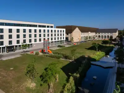 Piazza und Restaurant - 0