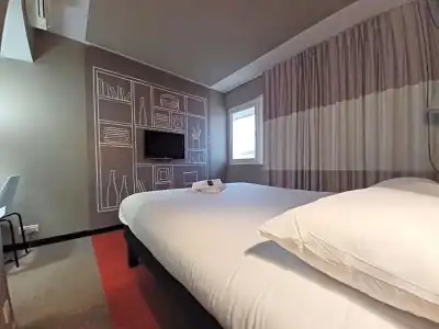 Hôtel Ibis Toulouse Purpan - 35
