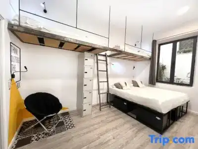 ECO Hostel - 150