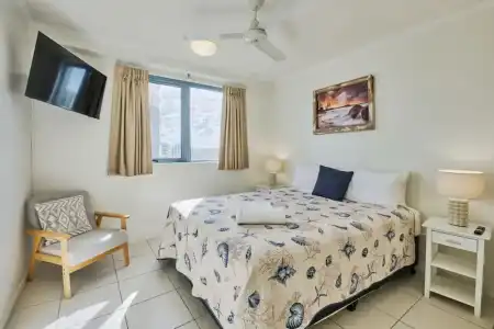 Centrepoint Holiday Apartments - 100