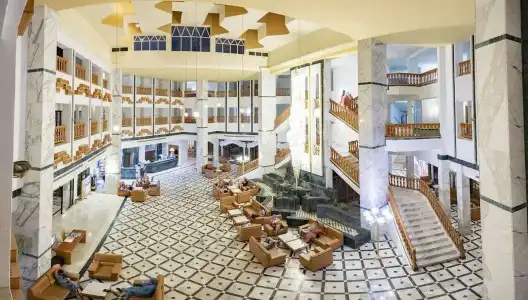 Le Soleil Bella Vista Resort - 26