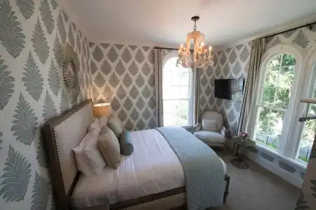 Serenity Inn Newport - 34