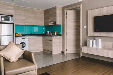 Adelphi Suites Bangkok - 30