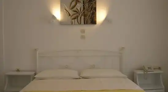 Finikas Santorini - 5