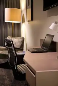 The Glen & Suites - 17