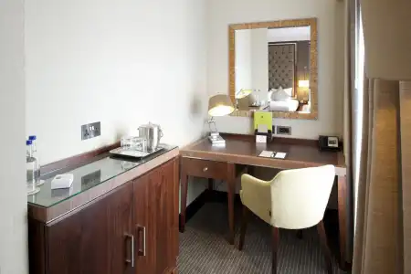 DoubleTree by Hilton London Victoria - 14