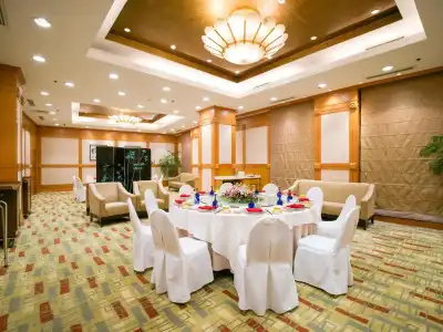 Ramada Plaza by Wyndham Shanghai Pudong Airport - 31