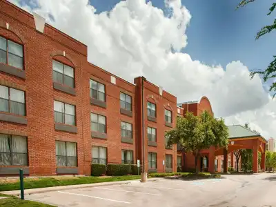 Comfort Suites Plano East - Richardson - 0