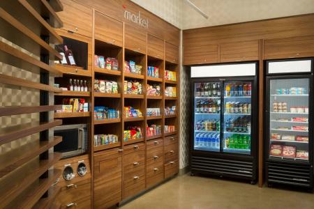 Courtyard by Marriott Santa Monica - 11