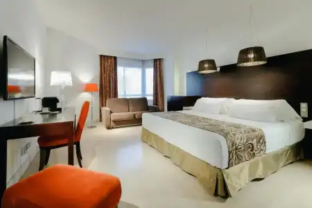 Hesperia Sevilla - 153
