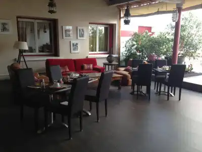 Hôtel Côté Patio - 14