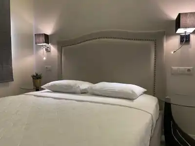 24K Athena Suites - 3